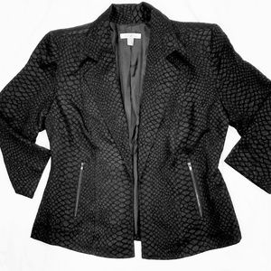 Roz & Ali black blazer